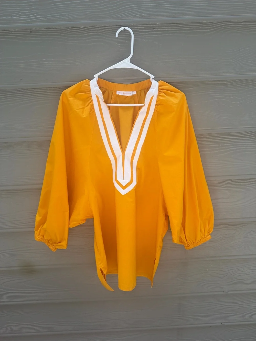 Tory Burch Women’s Marigold Yellow V-Neck Puff sleeved tunic w/white trim Sz Med